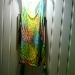 Tank with ties on sides